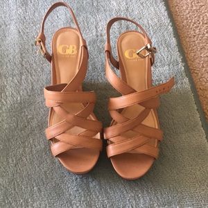 Biege Gianni Bini wedges